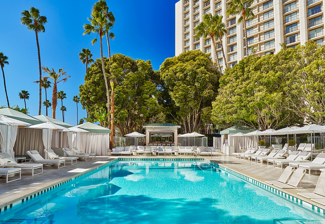 Pool at Pendry Newport Beach